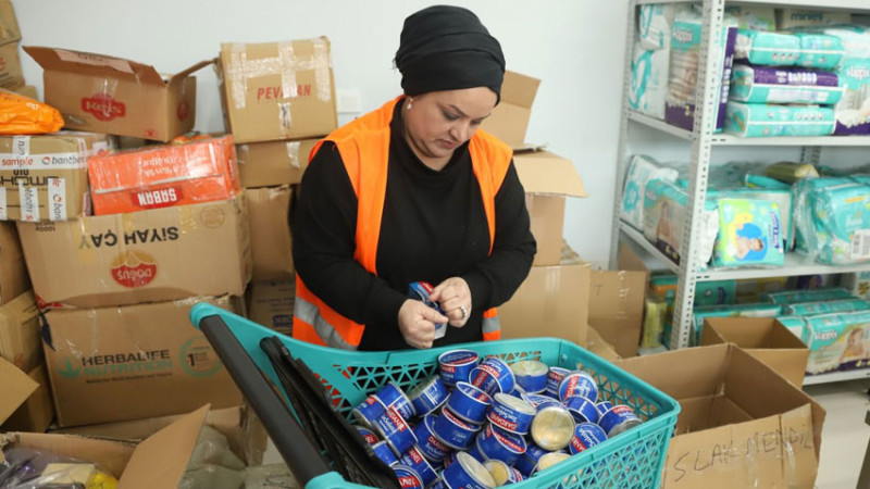 Kartal Belediyesi, İlçeye Yerleşen Depremzedelerin Yaralarını Sarıyor