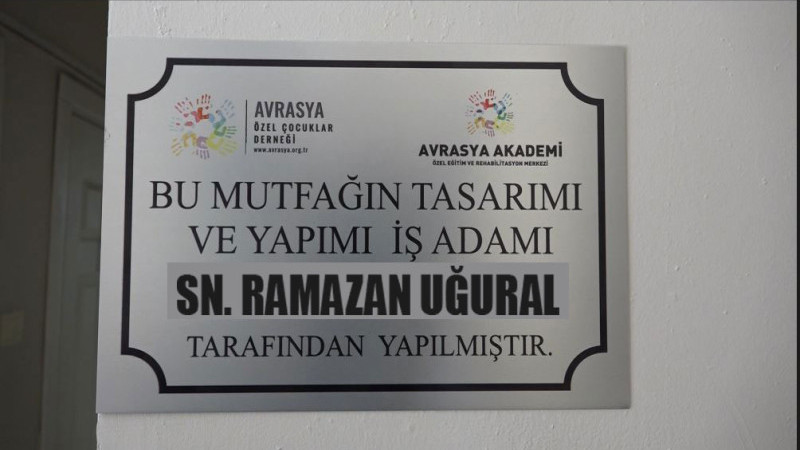 RAMAZAN UĞURAL SEÇİM DÖNEMİNDE SÖZ VERDİĞİ MUTFAĞI YENİLEDİ