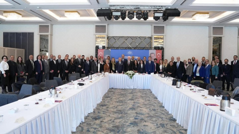 VALİ GÜL MALTEPELİ MUHTARLARLA BULUŞTU