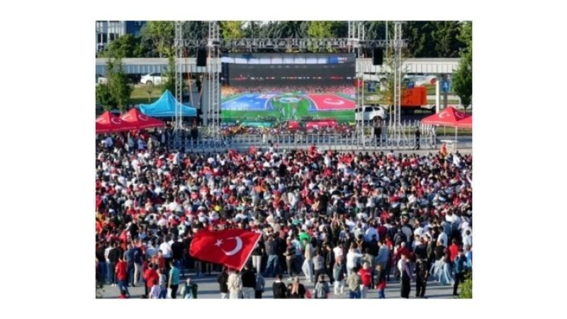 DEV EKRANLARA YKS DÜZENLEMESİ