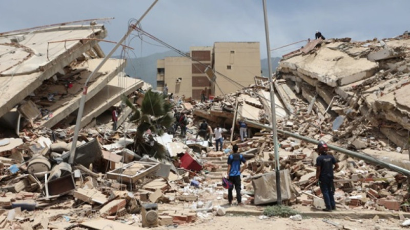 Venezuela'daki deprem felaketinde can kaybı 6 bin 438 e yükseldi